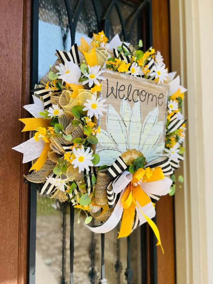 Metal Daisy Welcome Sign - Image 3