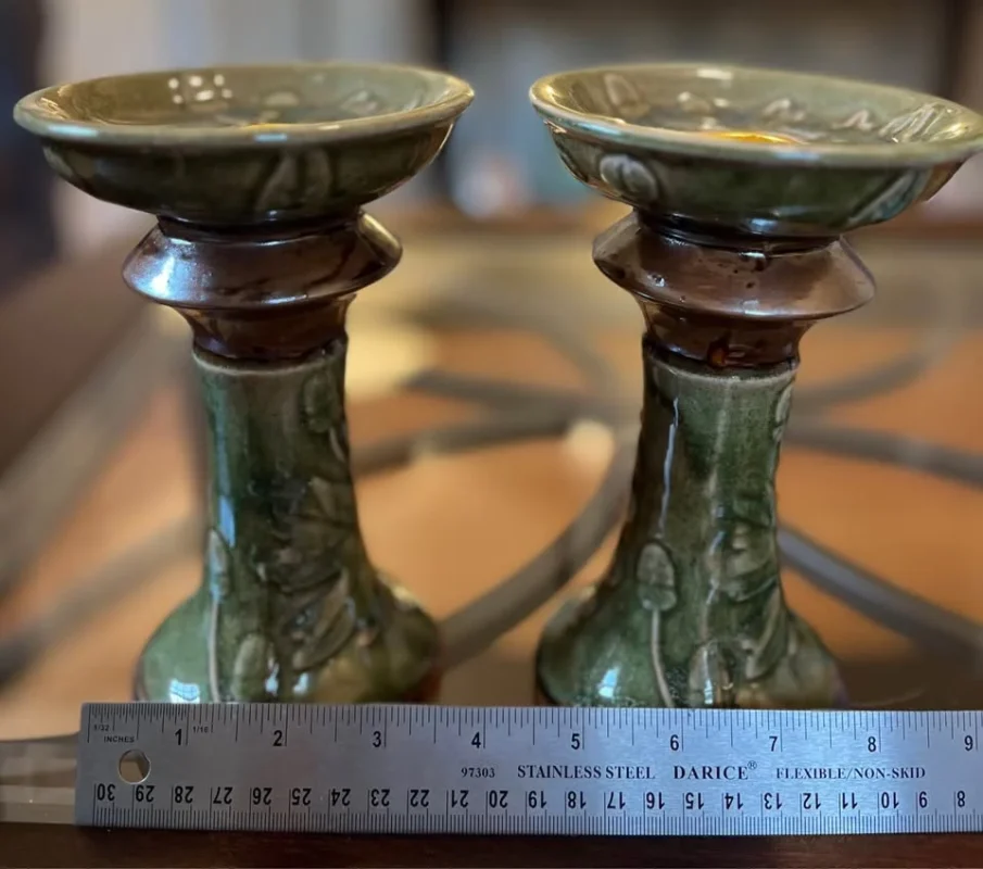 Green Leaf Candle Holder (1)